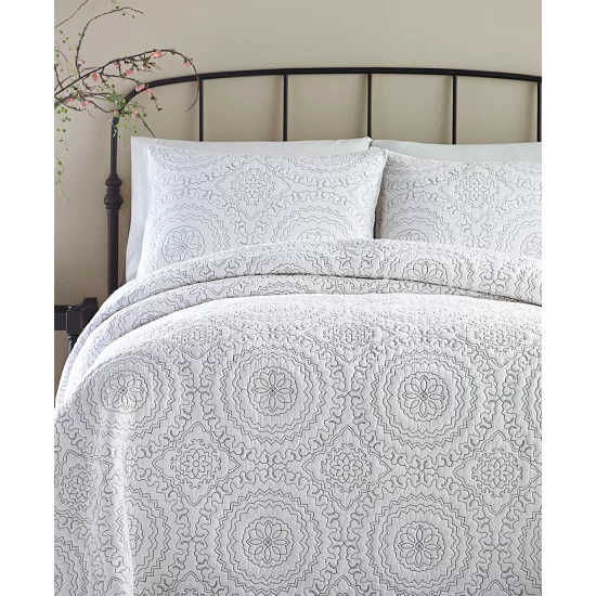Cheap 🎁 Jessica Simpson Medallion Quilt, Full/Queen White 👍 - Image 2